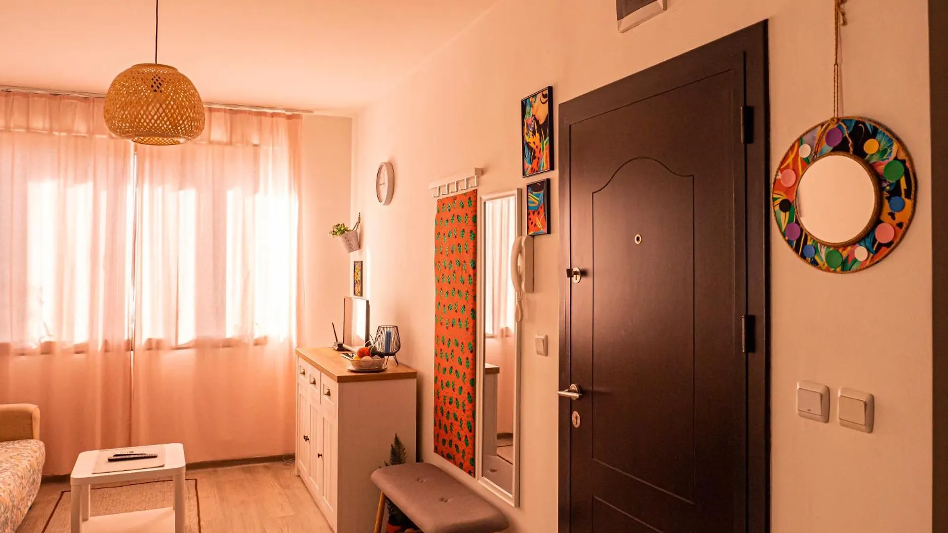 Cozy 1-Bedroom Apartment 5 Min From The Beach Varna