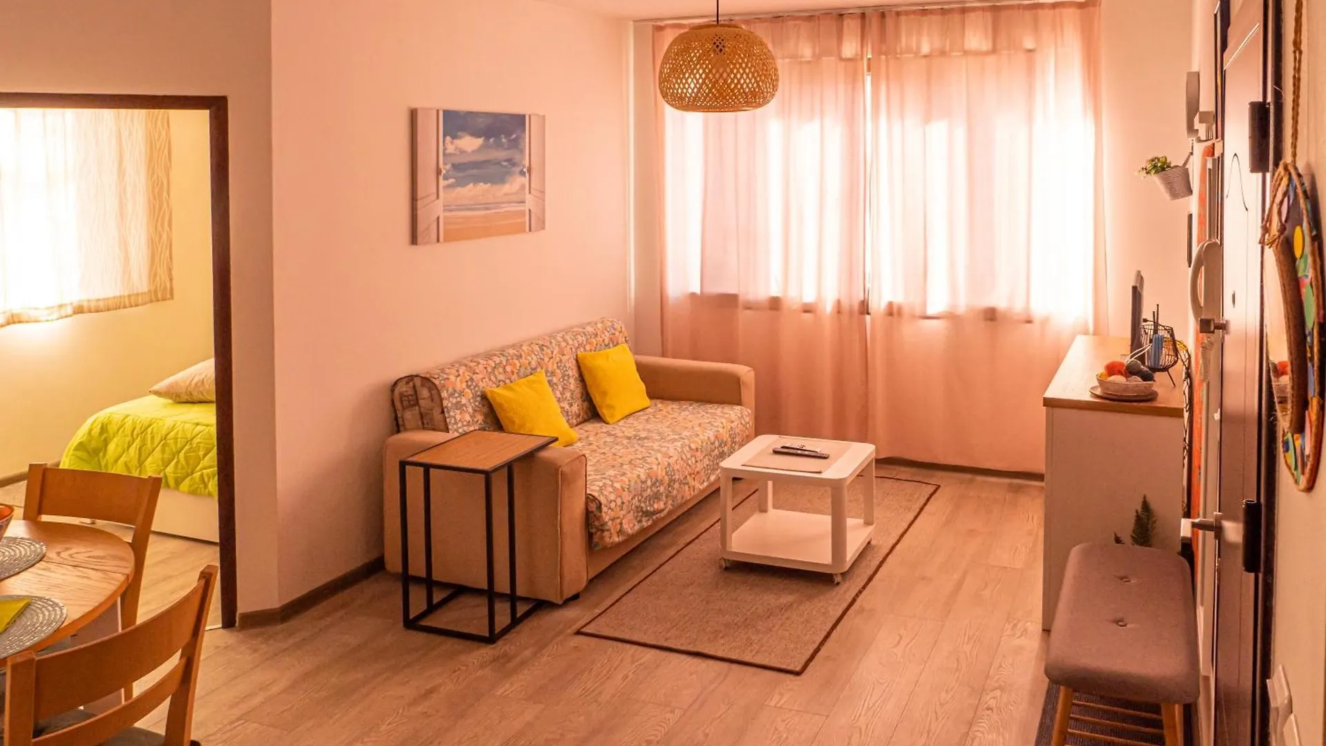 Cozy 1-Bedroom Apartment 5 Min From The Beach Varna